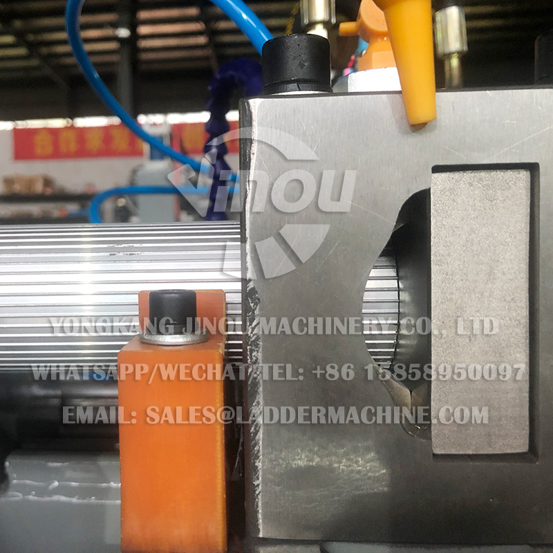 Aluminium Scaffolding Machine