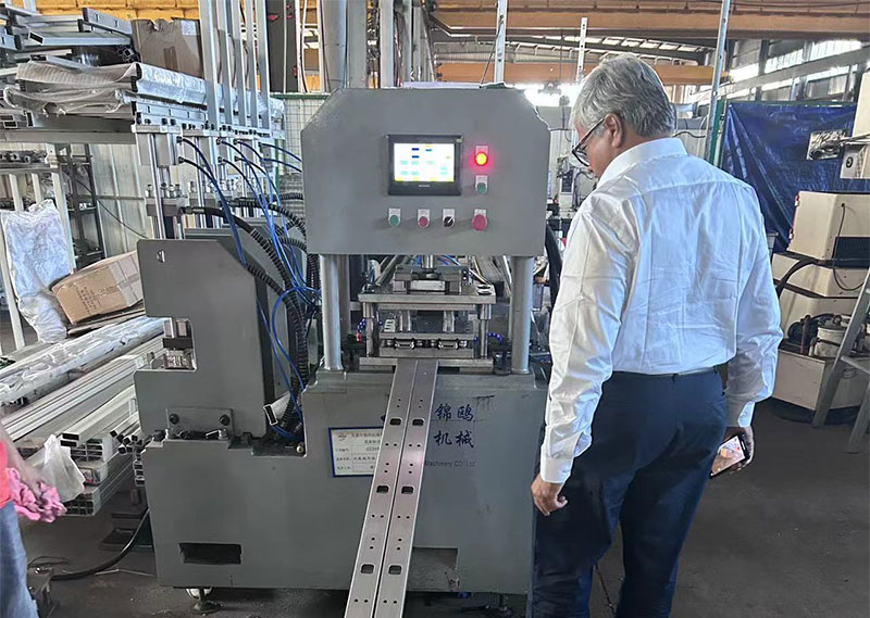 Indian customers are referring to ladder automatic punching machine