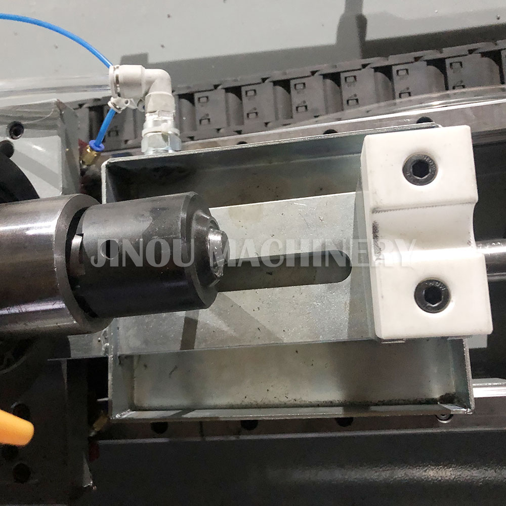 Automatic Tube Riveting Machine for Stepladder