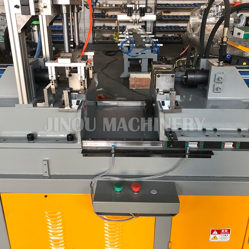 Automatic Tube Riveting Machine for Stepladder for the inside of Rear Rail