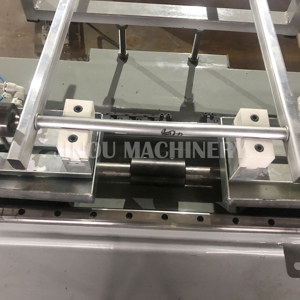Automatic Tube Riveting Machine for Stepladder for the inside of Rear Rail