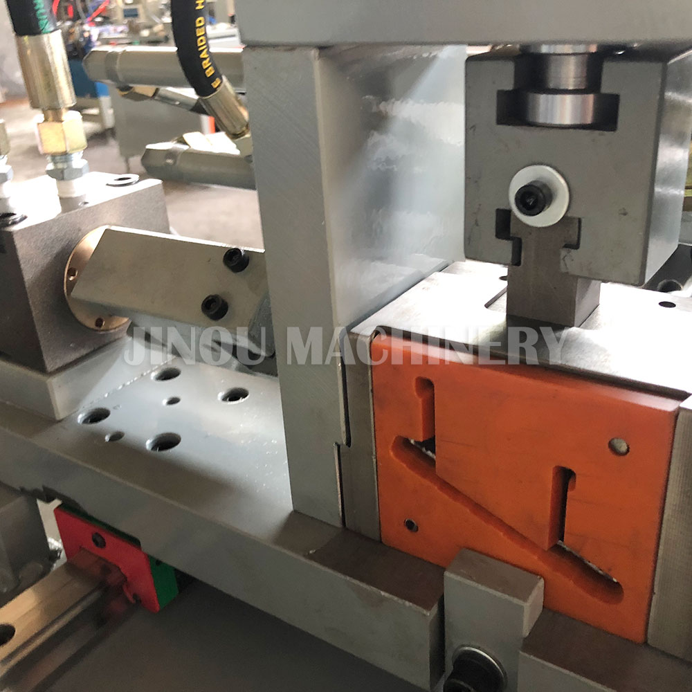 Semi-automatic Machine for the Profile Punching and Cutting for Stepladder