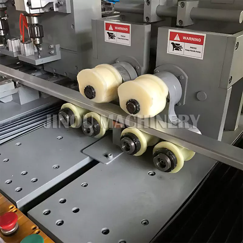 Automatic Machine for Producing A Step Ladder Front Profile