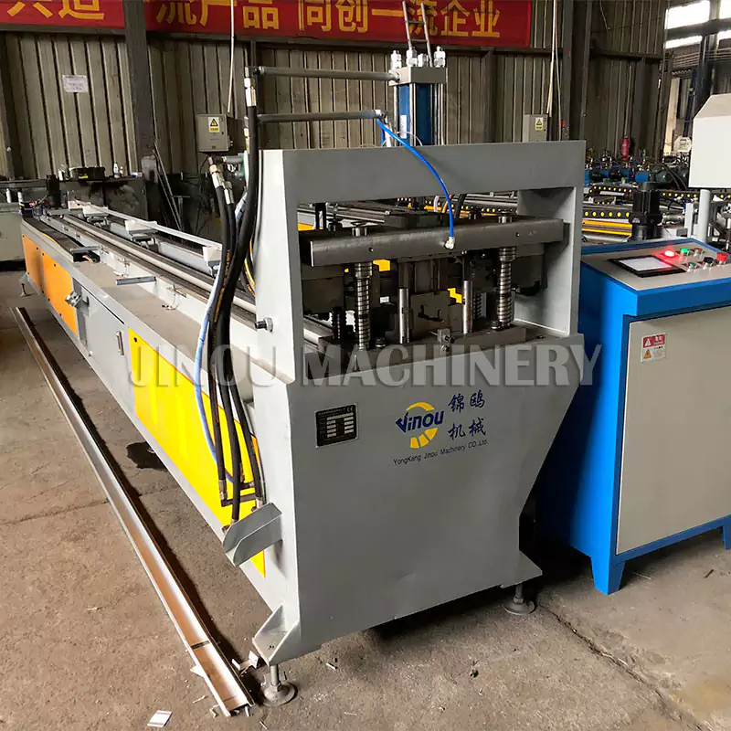 CNC Step Punching And Cutting Machine for The Aluminium Household Ladders
