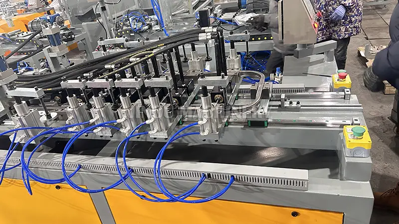Fully Automatic Front Rail Punching Machine for the Metal Step Ladder Punch all the Holes on Front Rail