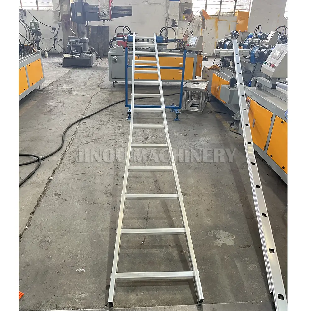 CNC Ladder Riveting Machine to Make The Straight Ladders With Splayfoot